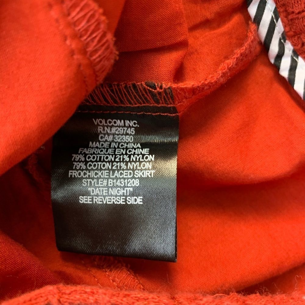 VOLCOM Skirt - Picture 5 of 5